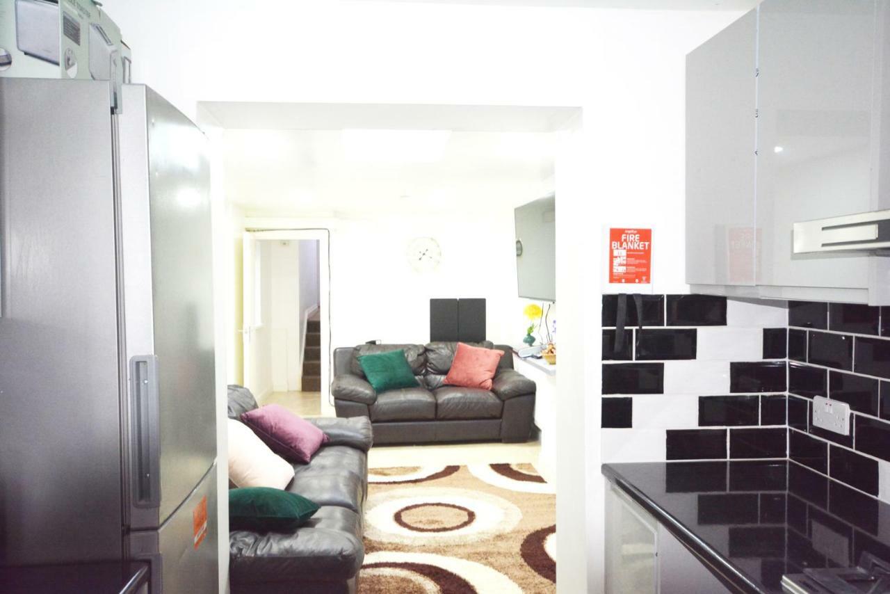 London Zone 2 Three Bedroom Apartment Exterior foto